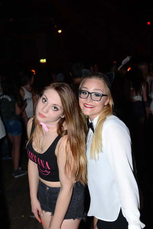 ../Images/Jeugddisco White Edition 243.jpg